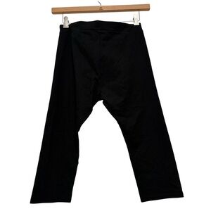 Wild Fable black stretchy capri XL NWT